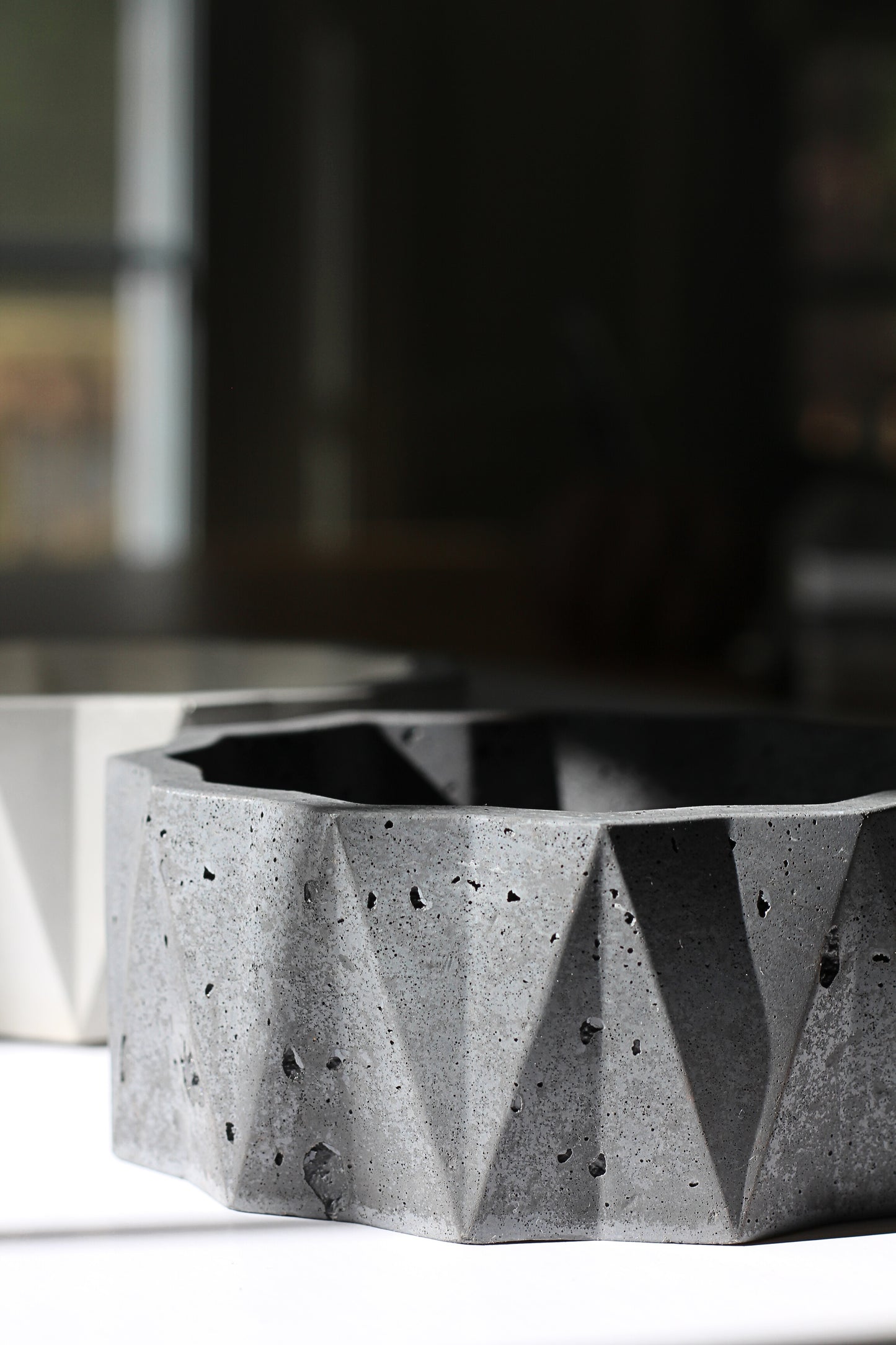 Concrete Round Prism Pot for Plants