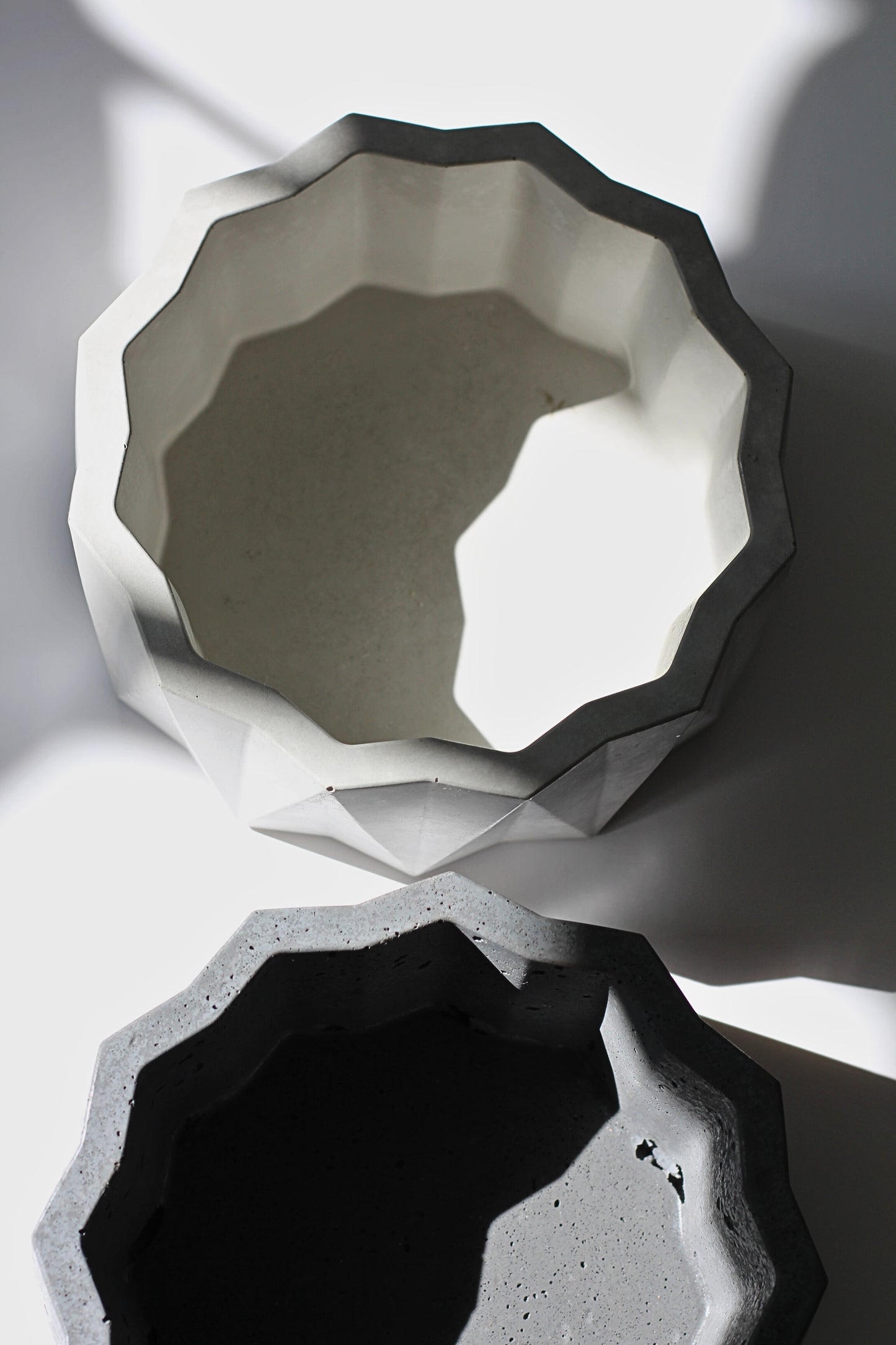 Concrete Round Prism Pot for Plants