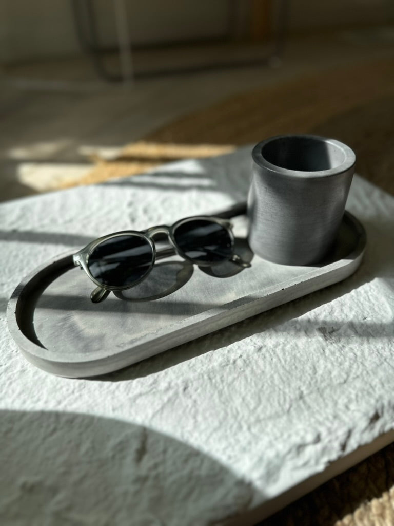 Big Oval Concrete Organizer