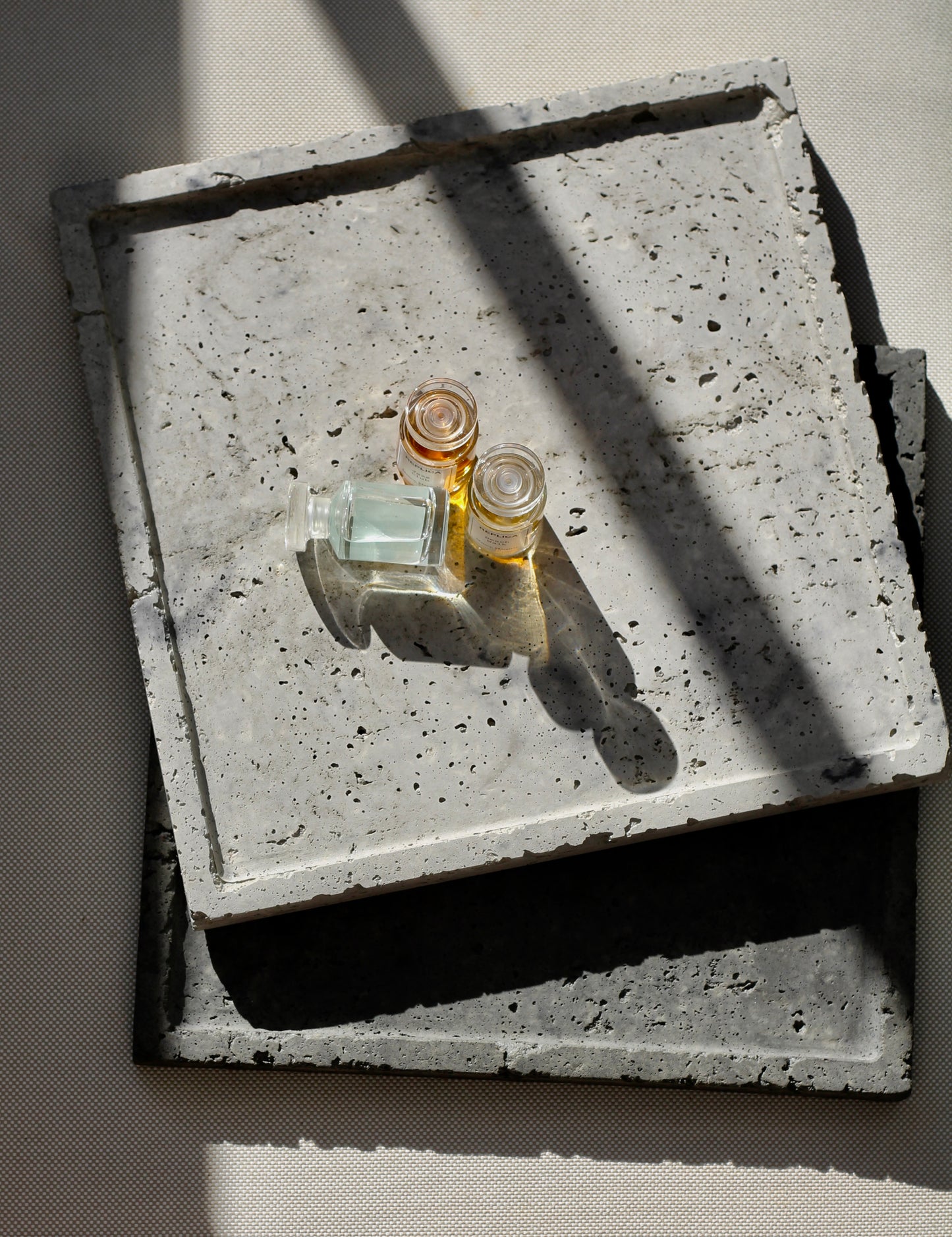 Handmade Concrete Tray: Modern Jewelry & Candle Holder, Natural pore stone Style