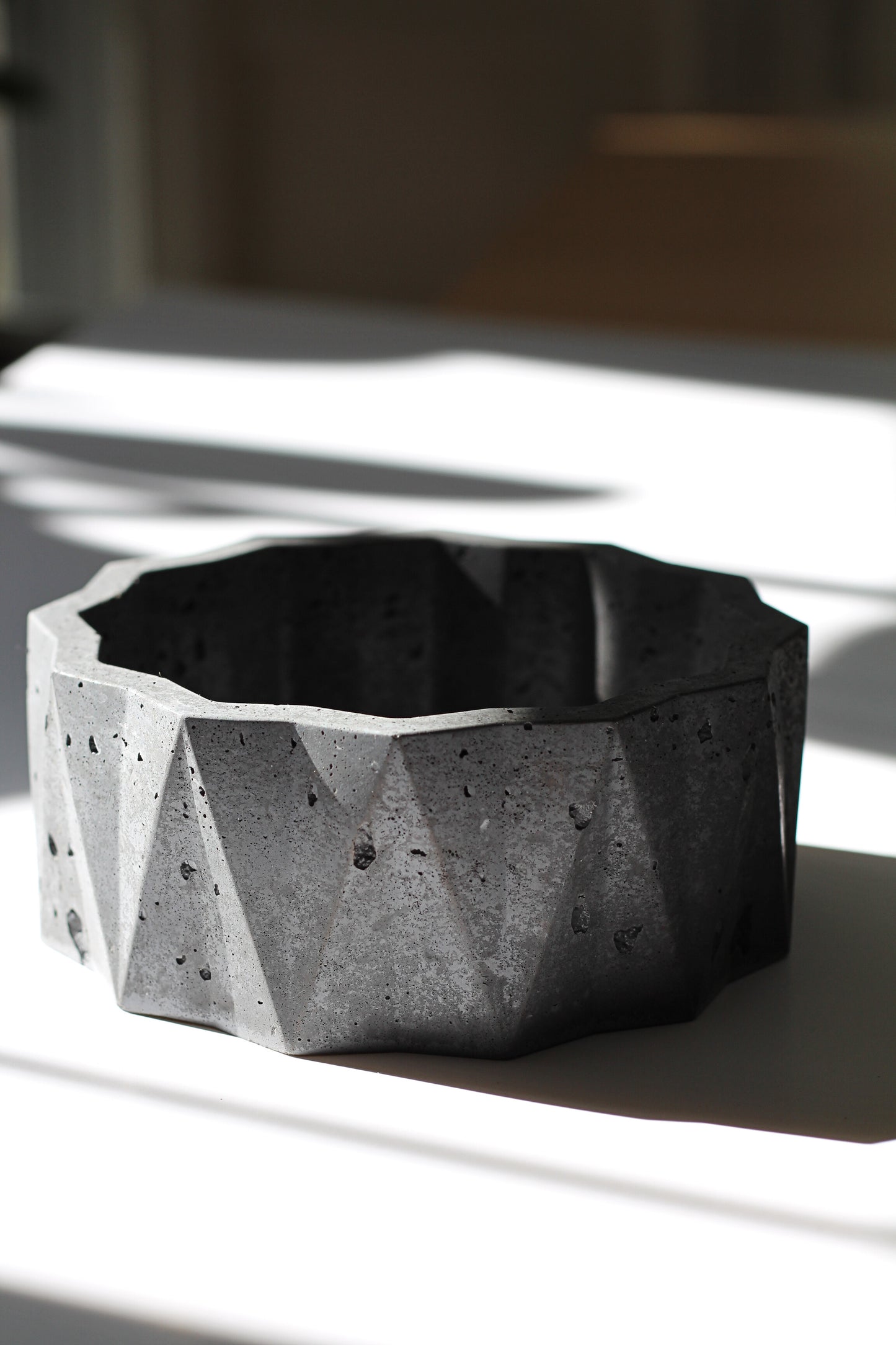 Concrete Round Prism Pot for Plants