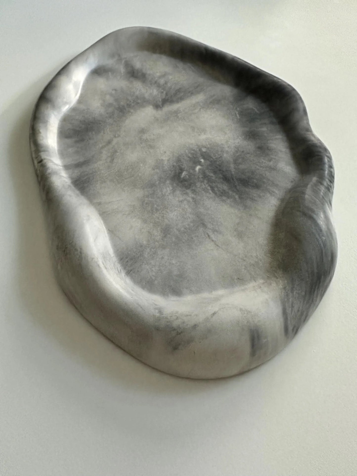 Interior tray in marble style
