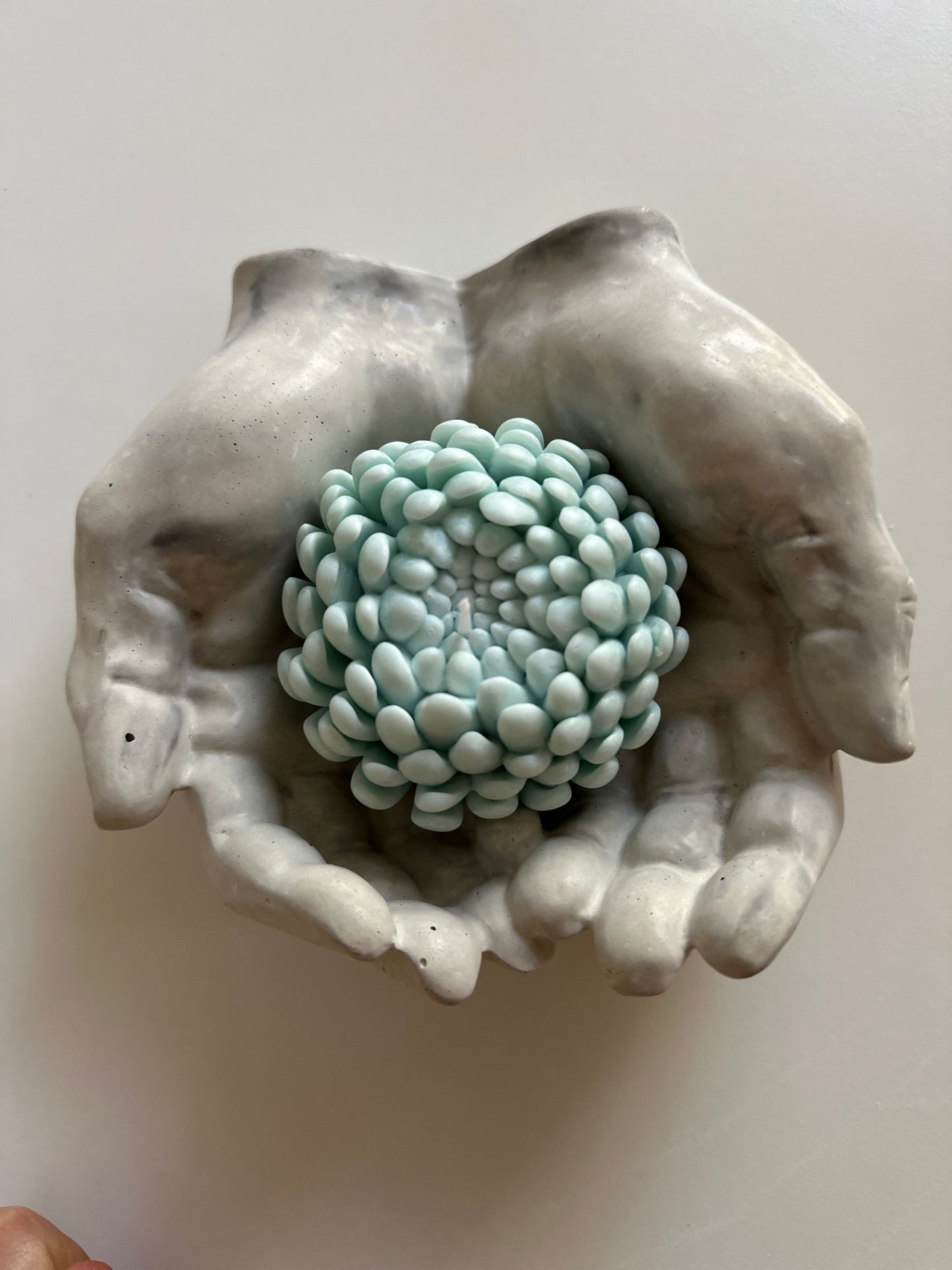 Hands sculpture