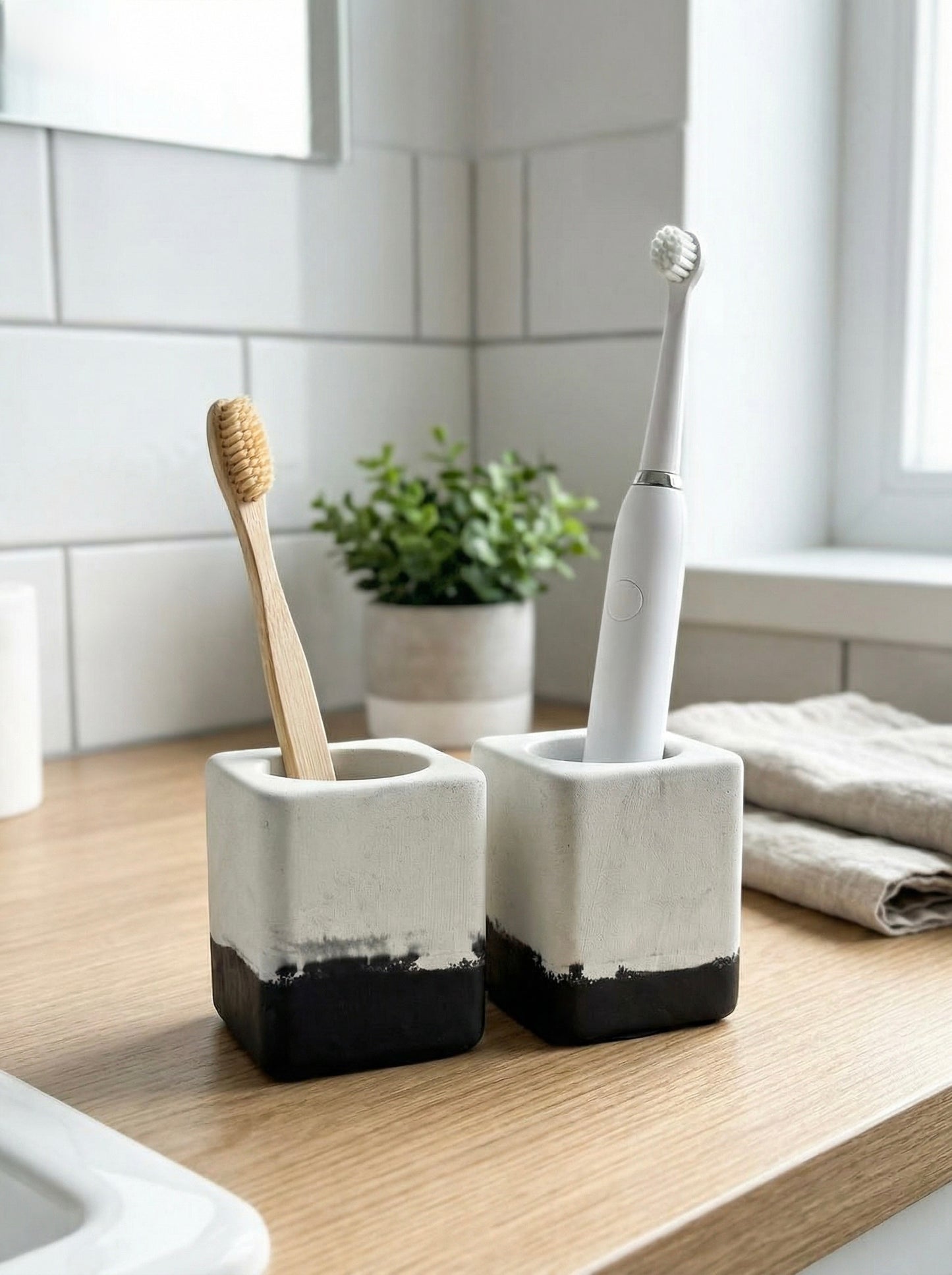 Concrete Electric Toothbrush Holder Set: Art Nouveau Bathroom Decor