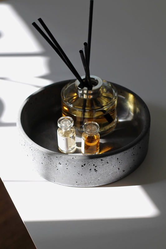 Round Concrete Jewelry Tray: Modern Desk Organizer